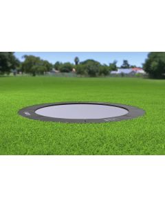 Flatground Trampoline Primus Black 430 cm in de tuin